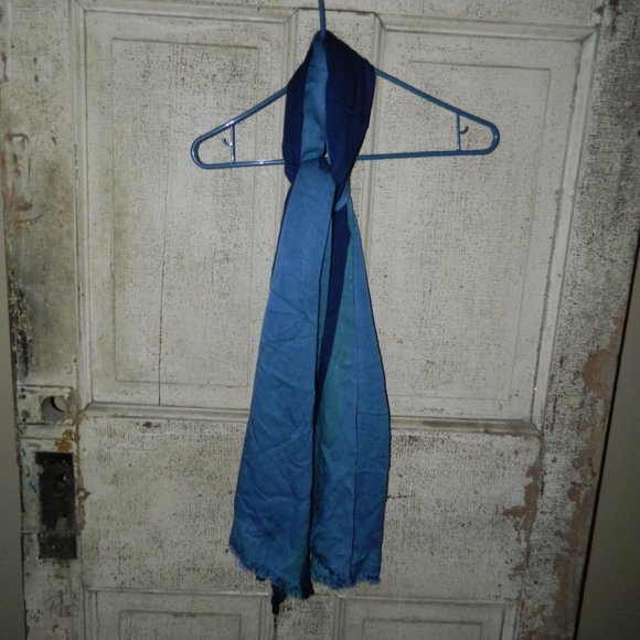 Tahari Bamboo Long Scarf NWT!! - Picture 1 of 3